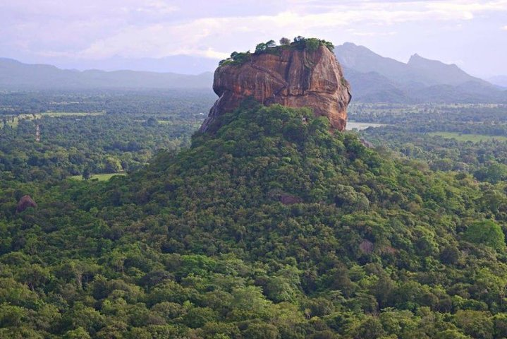 Kandy & Sigiriya 3 Day Tour From Hikkaduwa - Photo 1 of 5